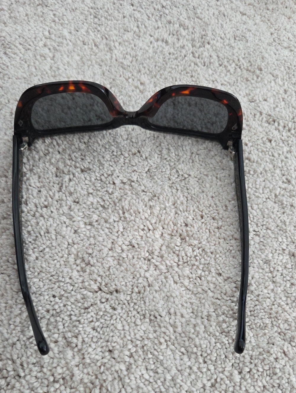 Diff Oversized Cat-Eye Tortoiseshell Sunglasses EUC - Picture 3 of 9